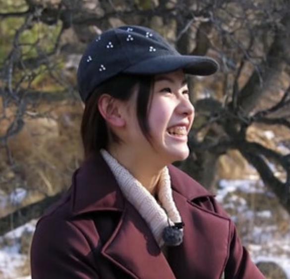 她现在眯眯眼加鼠牙，真丑成阆苑奇葩，快点去求林允的整牙秘诀！