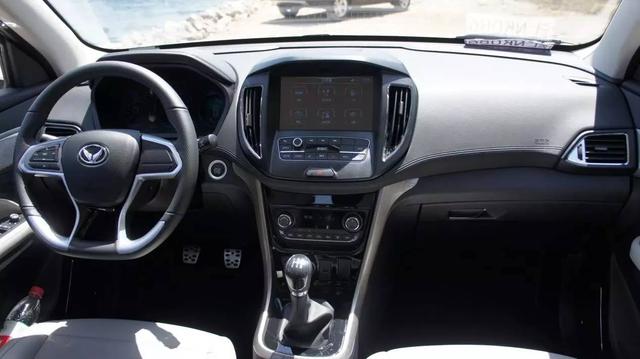 开最火自主SUV是一种什么体验?!