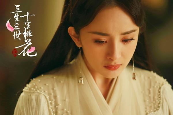 《三生三世十里桃花》,杨幂终于被亲嘴了!