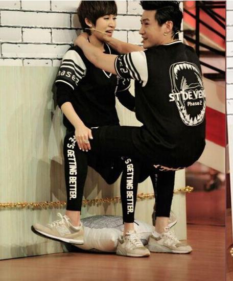 迪丽热巴能抱起于朦胧!论女抱男最厉害的还要属范冰冰