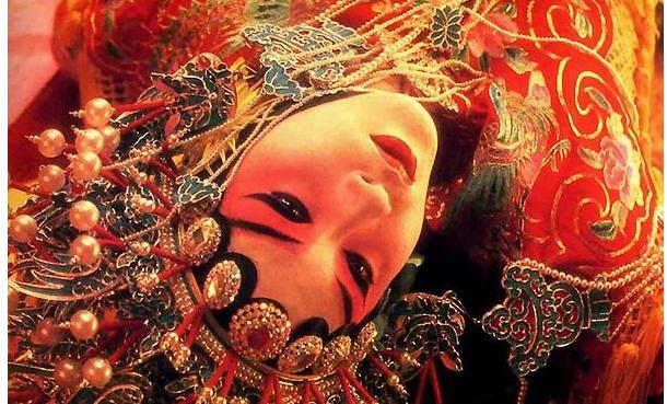 尹正陈晓纷纷反串虞姬怀念致敬张国荣:一个丑哭,一个美死!