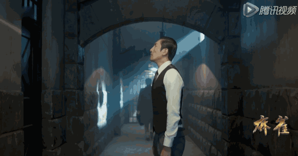 北大硕士，曾一人对阵三大影帝，现成新晋禁欲系男神！