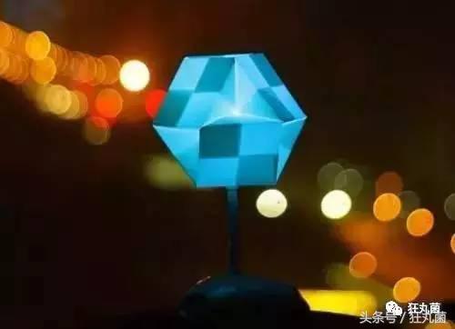 能用纸做台灯、跑车、变形金刚?大神教你玩各种出新花样