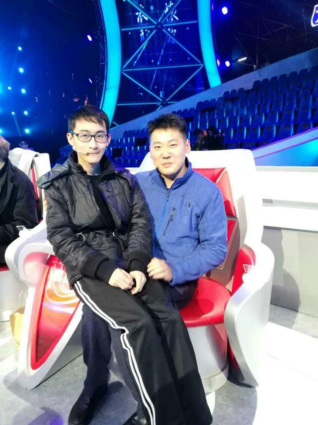 彩排间歇坐大腿