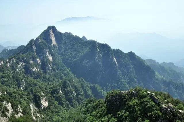 春天来河南登山吧 盘点高不过你双脚的10座山峰