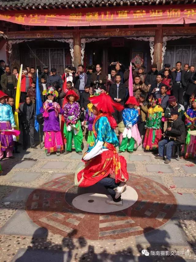 高山戏采访作品专稿‖陇上犁:鱼龙记(组诗) 高山戏采访作品专稿‖陇上犁:鱼龙记(组诗)