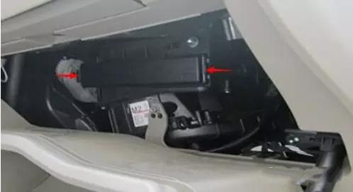 小问题 就自己动手 如何更换爱车空调滤芯