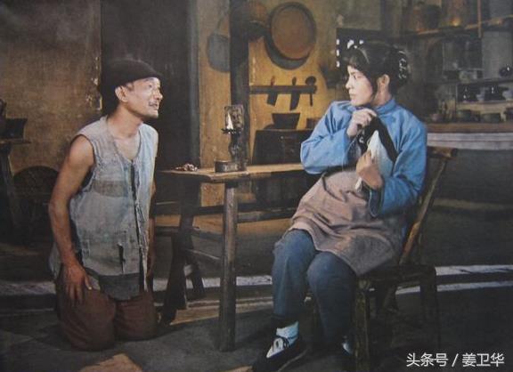 鲁迅的《阿Q正传》到底在骂谁呢? 鲁迅的《阿Q正传》到底在骂谁呢?