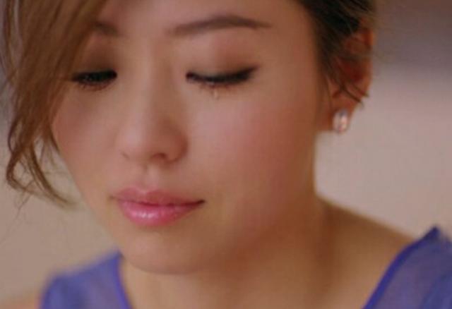 她现在眯眯眼加鼠牙，真丑成阆苑奇葩，快点去求林允的整牙秘诀！