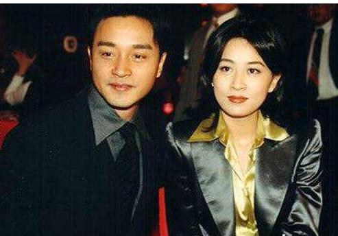 尹正陈晓纷纷反串虞姬怀念致敬张国荣:一个丑哭,一个美死!