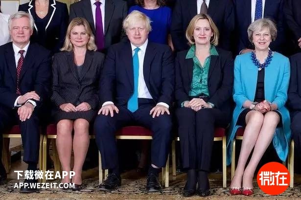 男生岔开双腿坐真是对女性不尊重吗?