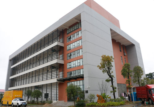 IDC圈探营:中国联通粤北数据中心