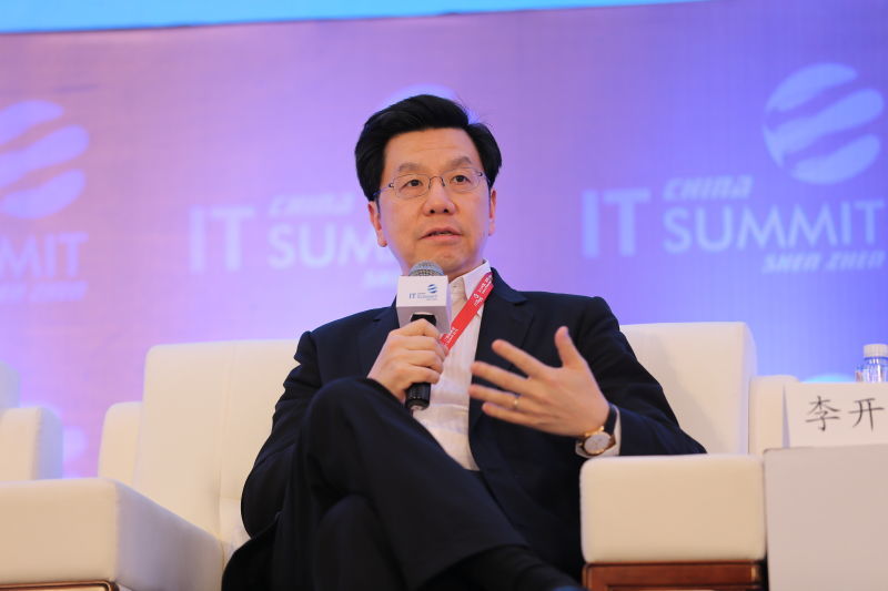 李开复告诉你,上台演讲时,如何克服紧张情绪_