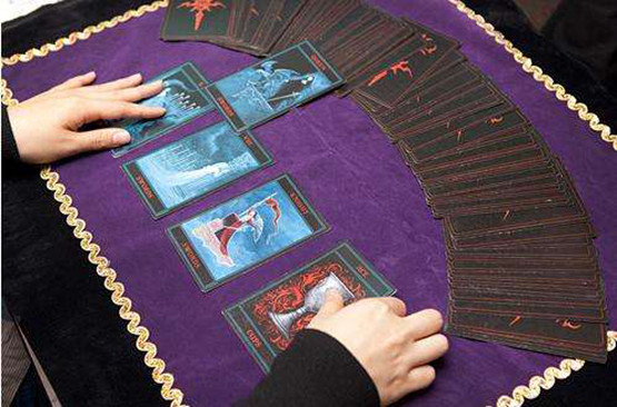 专访塔罗牌顶级占卜师米可老师:塔罗牌占卜并