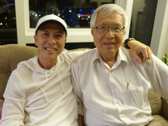 晒与父亲合照 甄子丹称"他才是我心目中的叶问"