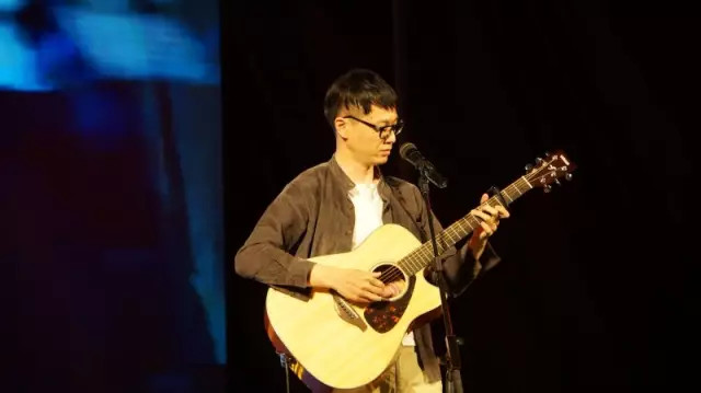 李喆老师深情献唱《成都》学生舞蹈表演剑术表演武术表演散打表演庞炜