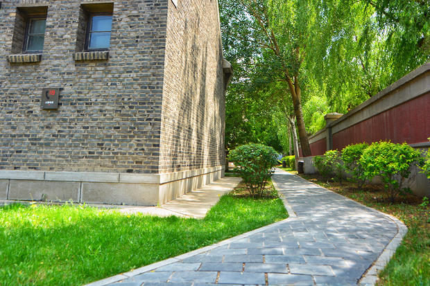 探秘末代皇帝:三次登基,嗜车如命,自传拍成电影