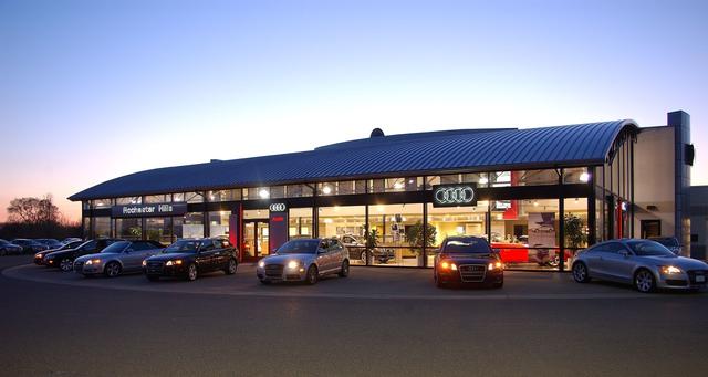 妻妾成群和家暴出轨：命途迥异的大众奥迪两兄弟