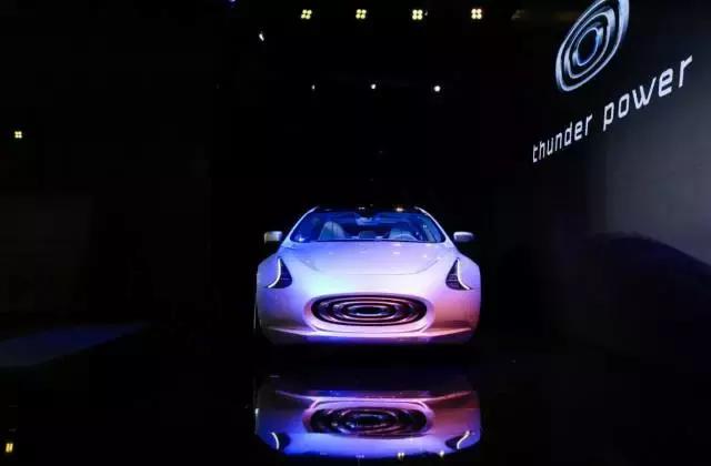 乍一看有点&ldquo;呆&rdquo;，越看越&ldquo;呆萌&rdquo;，外观挺可爱的