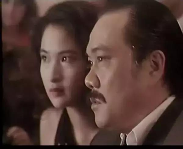 港姐出道,曾找周星驰看病,替古惑仔靓坤降火,现已淡出演艺圈