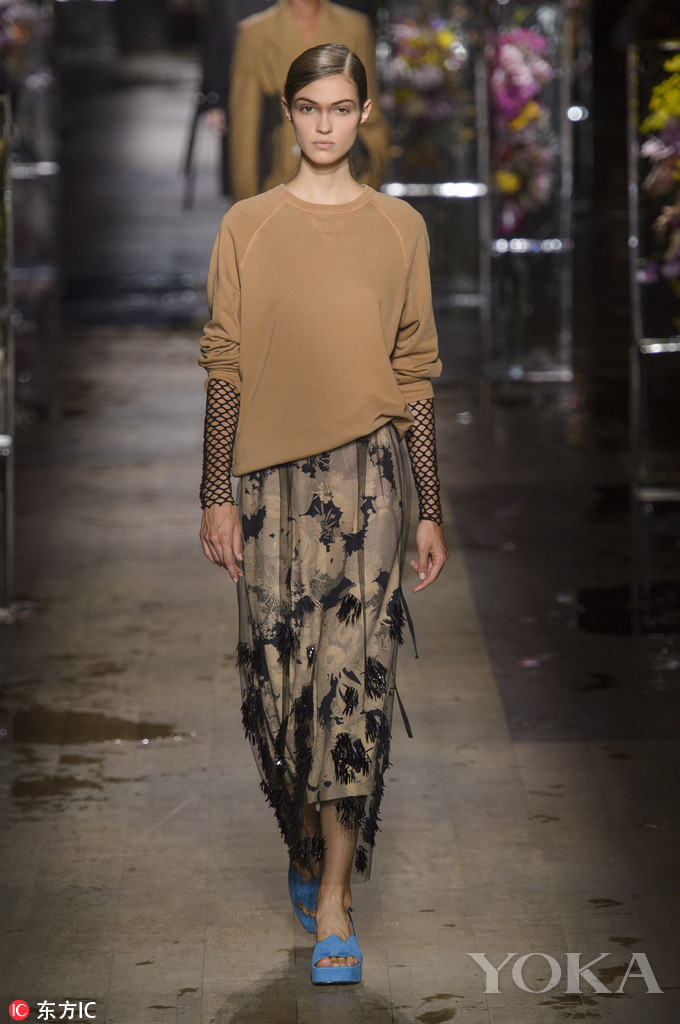 2017春夏巴黎时装周dries van noten秀场