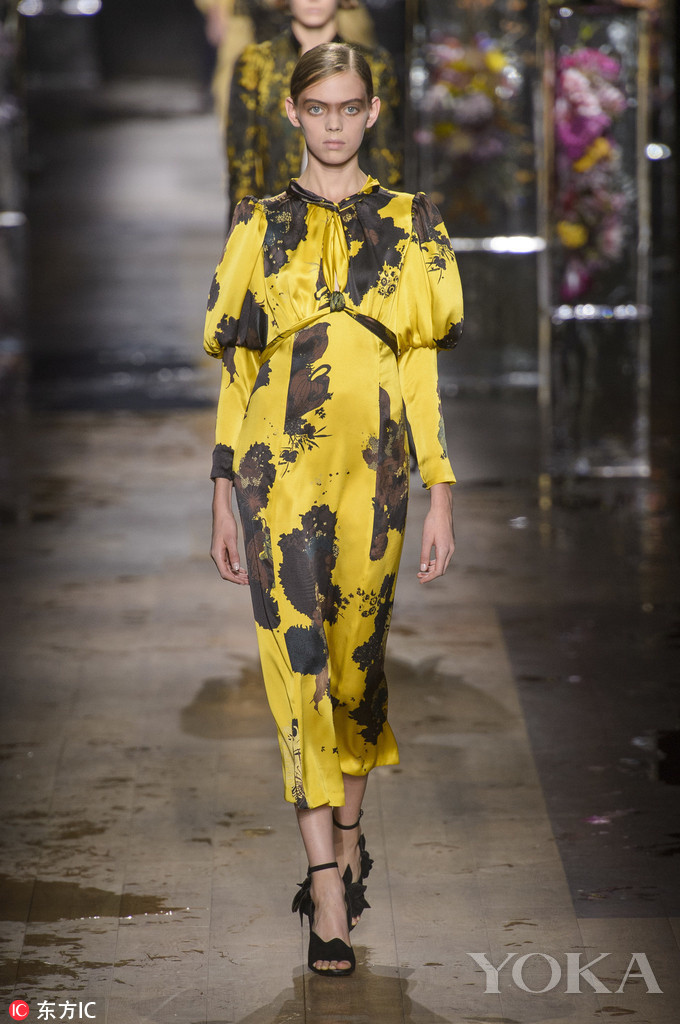 2017春夏巴黎时装周dries van noten秀场