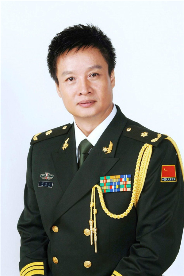 阎维文祖孙三代:妻子患癌不离不弃,女婿背景强大