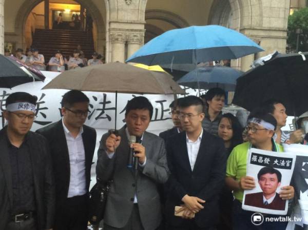 台湾同性婚姻合法 一场押在年轻人身上的政治豪赌