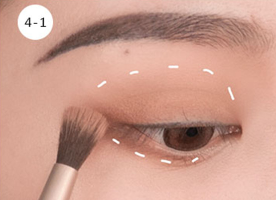 日常大眼妆的画法让你的眼睛更加深邃 芭莎时尚网 时尚生活 从这开始