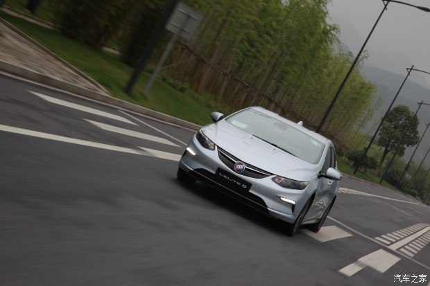 实用更适用 试驾通用别克VELITE 5