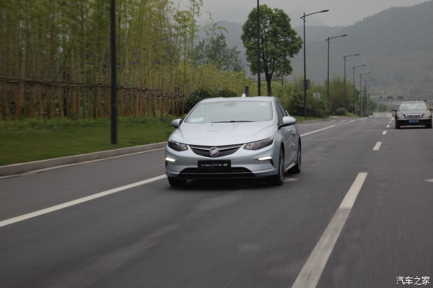 实用更适用 试驾通用别克VELITE 5