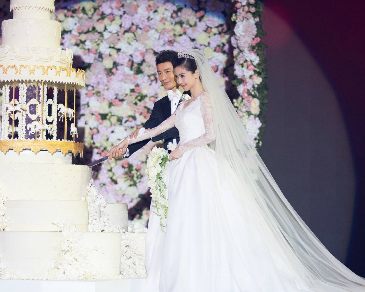 明星婚礼蛋糕哪家强论江山还要看翻糖丨翻糖蛋糕