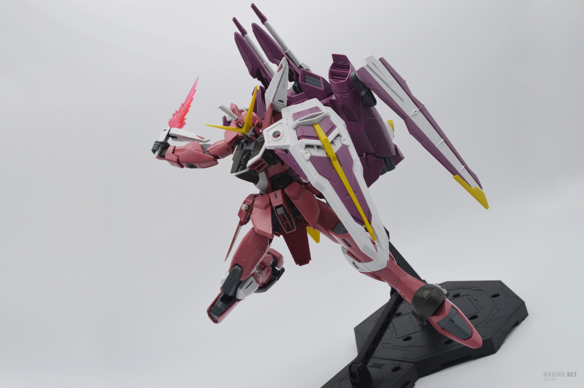 模型网评测万代1100mg正义高达