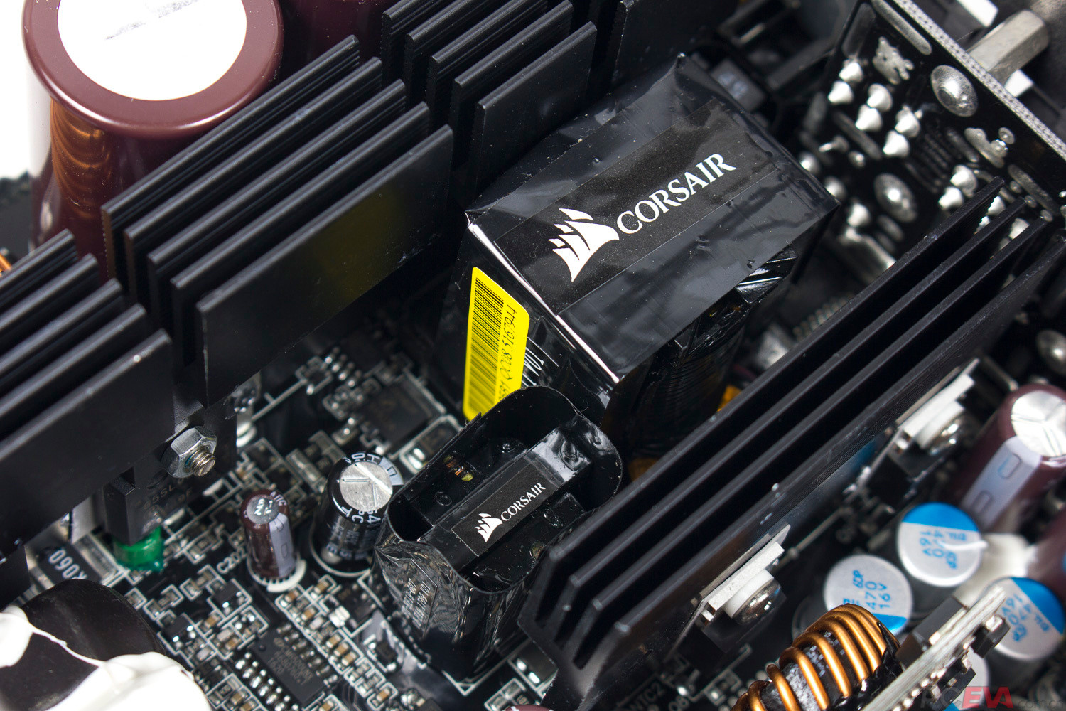 美商海盗船tx750m750w半模组电源评测