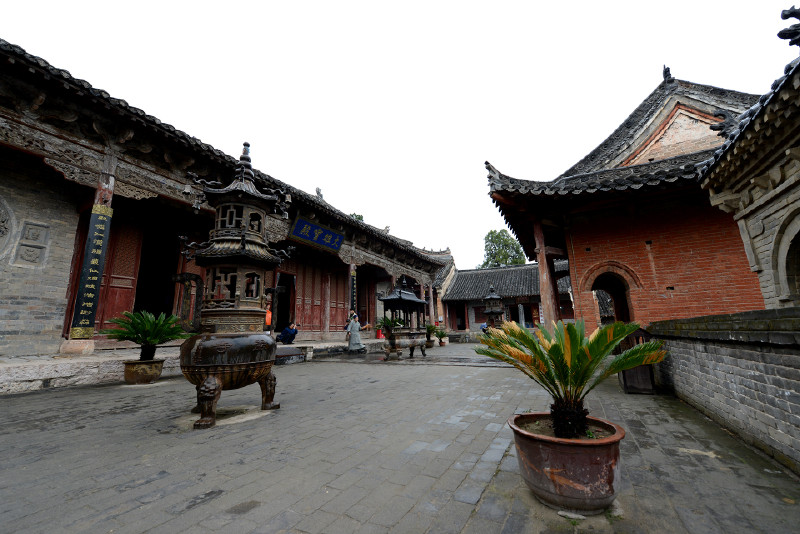 淅川香严寺中原四大名刹之一