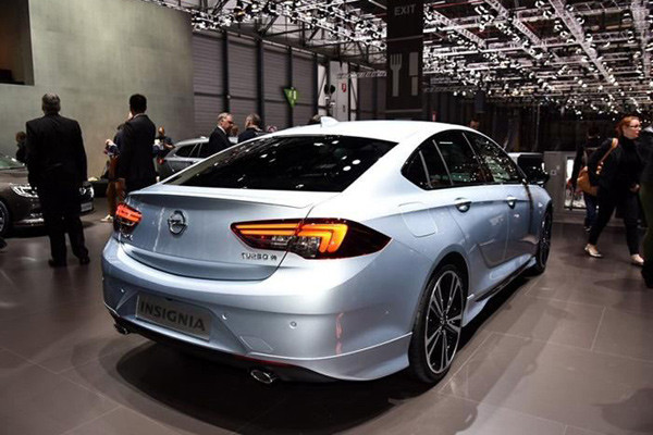 为什么说英速亚已成新君威的马甲?