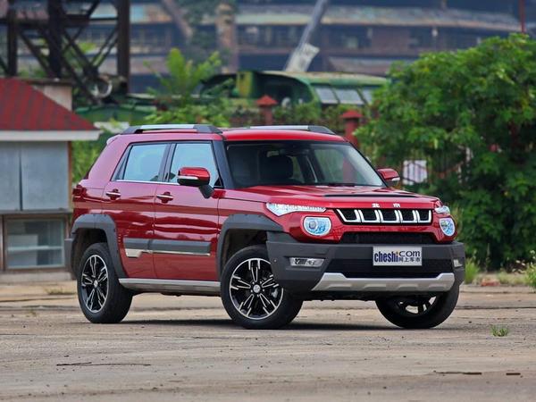 宋楠：北汽同门大乱斗！BJ-40系列与008车族