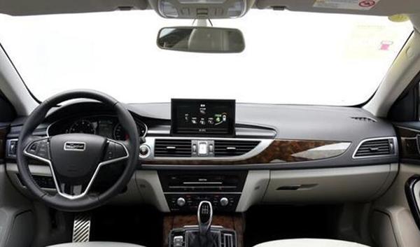 圆梦巨人 众泰Z700能否圆梦中大型家轿市场？