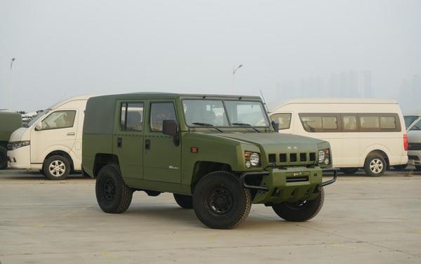 8万元+自动挡+4驱+大梁－北汽008越野车