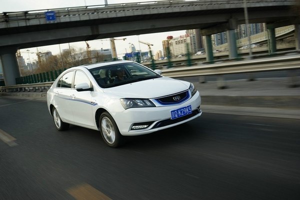 12万+快充+电池预热+300公里续航-新帝豪EV