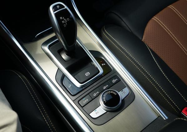 宋楠：450公里测动力电池水冷散热宋DM