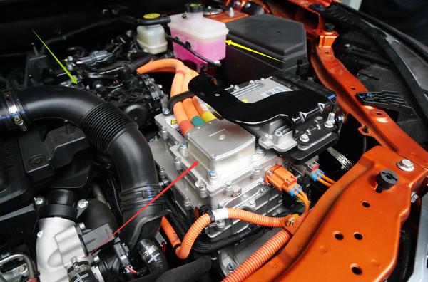 宋楠：450公里测动力电池水冷散热宋DM