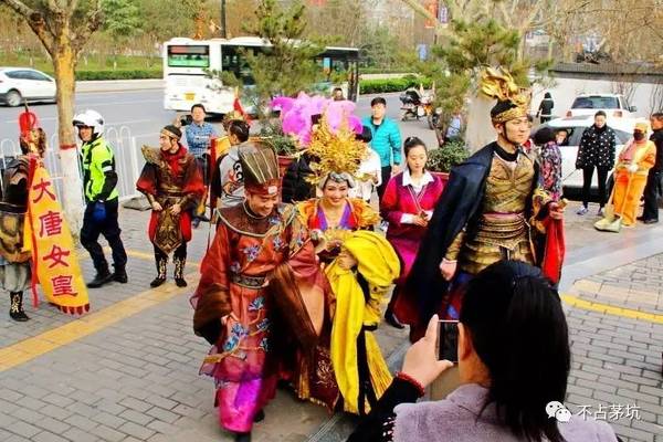 《大唐女皇》由陝旅集團董事長周冰總策劃,李捍忠任總導演(亦是