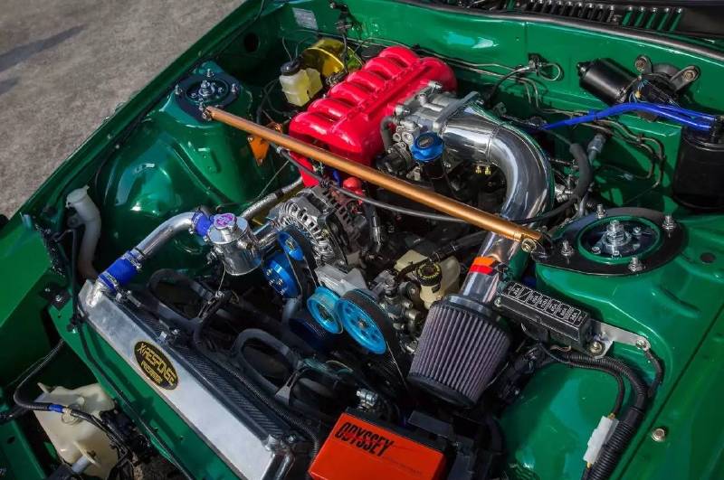 RX-7——汽车对转子发动机最后的坚持