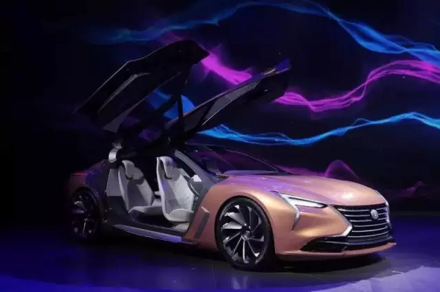 重新自我审视，长安汽车走上了“智色双旋”设计之路