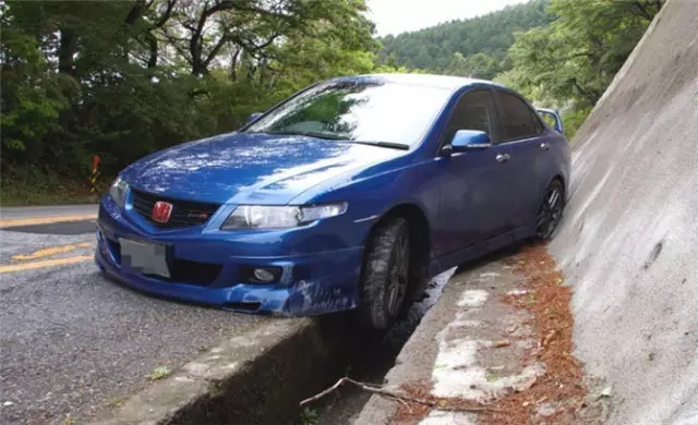 三轮车也能在秋名山攻弯，关键你要懂这些选车技巧