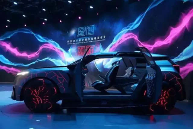 重新自我审视，长安汽车走上了“智色双旋”设计之路