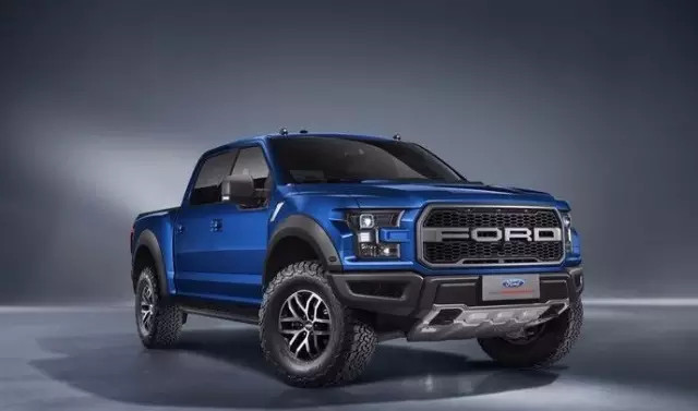 汽车圈丨大器晚成的先行者，福特的人生三部曲