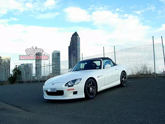 1970年五月最后一台s800下线后,经历了29年的1999年,本田采正式推出s