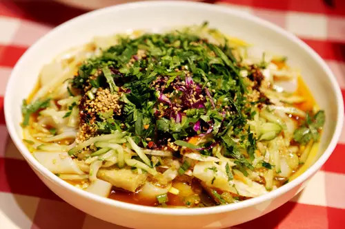 亲吻换折扣对来西贝莜面村亲个嘴打个折